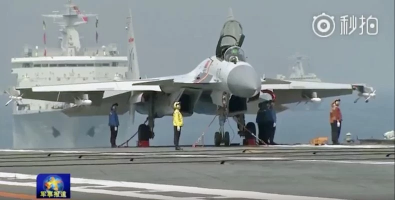 Το κινεζικό «Top Gun» σε ένα βίντεο προειδοποίηση προς τις ΗΠΑ